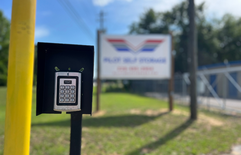 Secure Bainbridge GA self storage with code entry